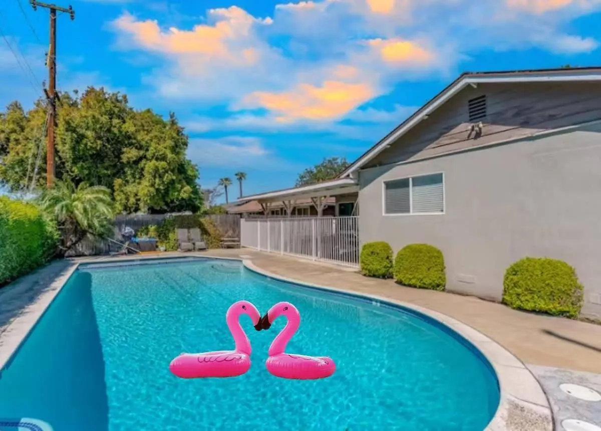 Anaheim Dream Haven-Disneyland Pool Foosball