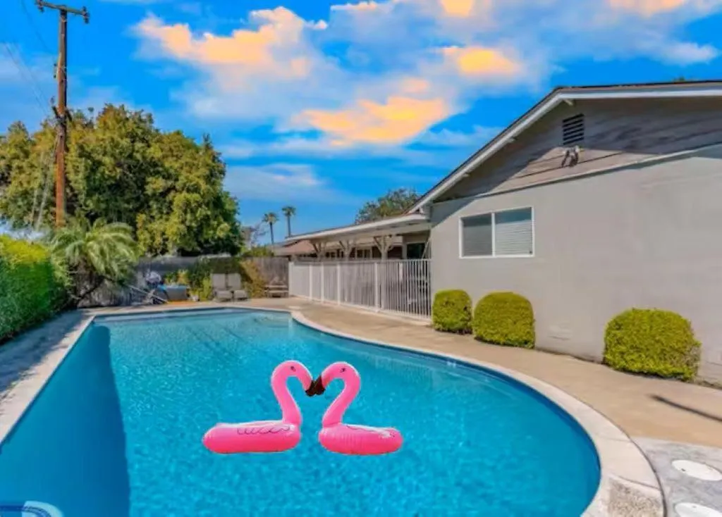 Anaheim Dream Haven-Disneyland Pool Foosball